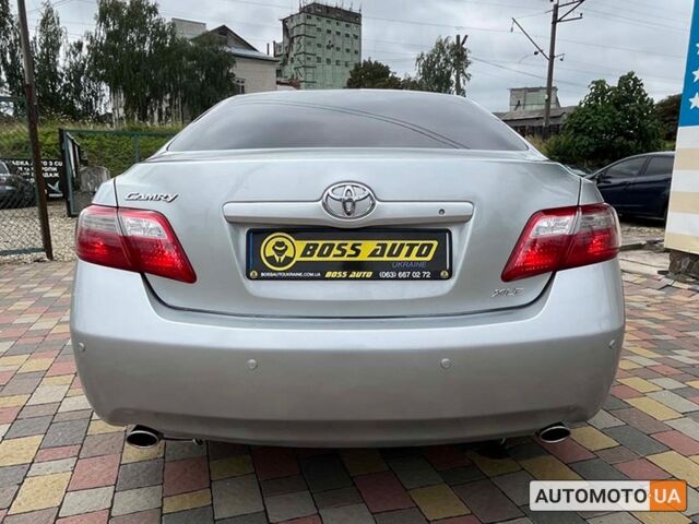 Серый Тойота Камри, объемом двигателя 3.5 л и пробегом 191 тыс. км за 9950 $, фото 4 на Automoto.ua