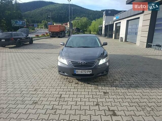 Сірий Тойота Камрі, об'ємом двигуна 2.36 л та пробігом 282 тис. км за 8600 $, фото 6 на Automoto.ua