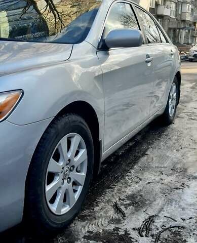 Серый Тойота Камри, объемом двигателя 3.5 л и пробегом 130 тыс. км за 10500 $, фото 4 на Automoto.ua