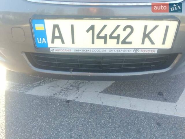 Серый Тойота Камри, объемом двигателя 2.36 л и пробегом 352 тыс. км за 8000 $, фото 21 на Automoto.ua