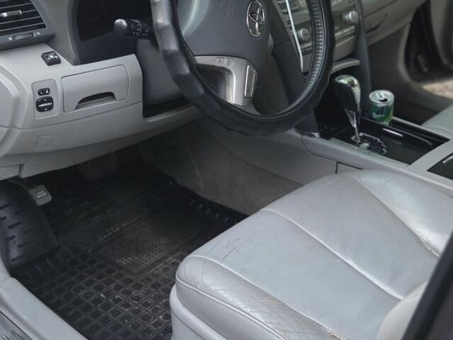 Серый Тойота Камри, объемом двигателя 3 л и пробегом 154 тыс. км за 9800 $, фото 6 на Automoto.ua