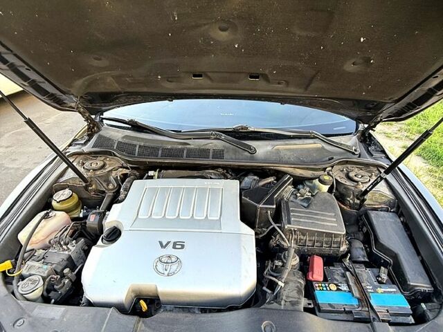 Сірий Тойота Камрі, об'ємом двигуна 3.5 л та пробігом 199 тис. км за 7350 $, фото 1 на Automoto.ua