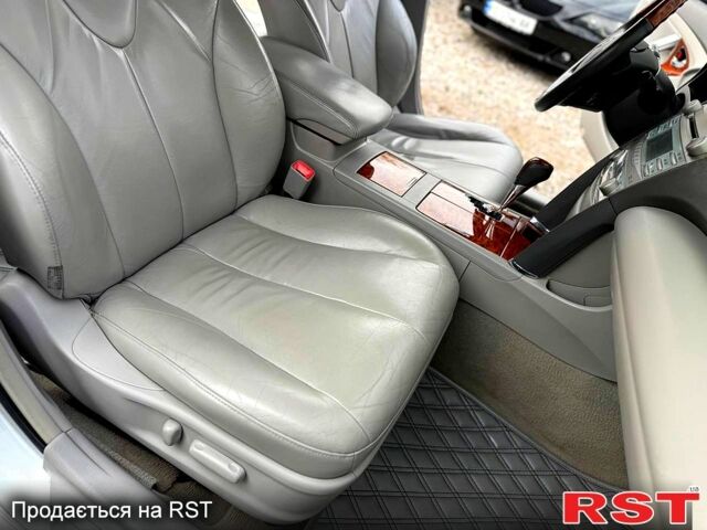 Серый Тойота Камри, объемом двигателя 3.5 л и пробегом 197 тыс. км за 8600 $, фото 6 на Automoto.ua