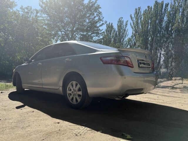 Сірий Тойота Камрі, об'ємом двигуна 3.5 л та пробігом 285 тис. км за 8500 $, фото 3 на Automoto.ua