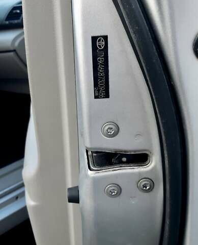 Серый Тойота Камри, объемом двигателя 3.5 л и пробегом 130 тыс. км за 10500 $, фото 16 на Automoto.ua