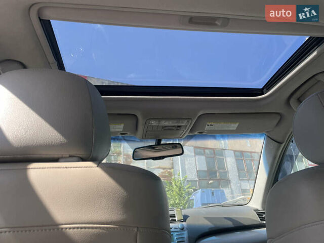 Серый Тойота Камри, объемом двигателя 3.5 л и пробегом 278 тыс. км за 8300 $, фото 10 на Automoto.ua