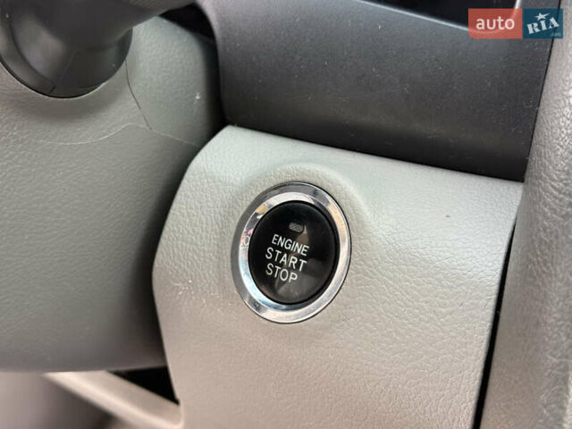 Серый Тойота Камри, объемом двигателя 3.46 л и пробегом 246 тыс. км за 8350 $, фото 23 на Automoto.ua