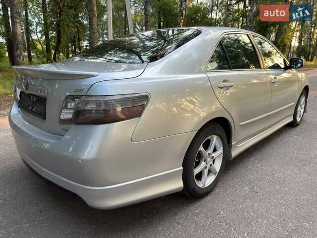 Серый Тойота Камри, объемом двигателя 2.4 л и пробегом 179 тыс. км за 8499 $, фото 32 на Automoto.ua