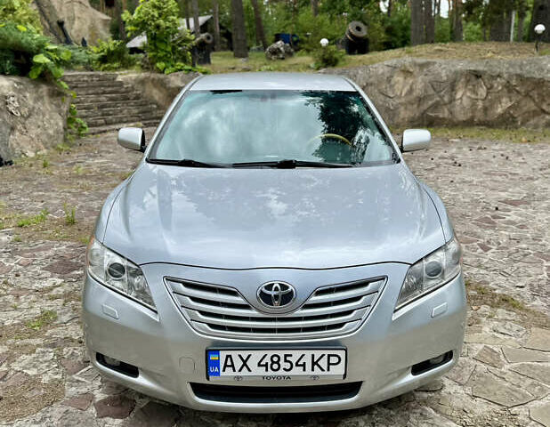 Сірий Тойота Камрі, об'ємом двигуна 3.5 л та пробігом 246 тис. км за 8300 $, фото 9 на Automoto.ua