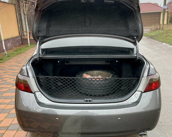 Серый Тойота Камри, объемом двигателя 2.36 л и пробегом 300 тыс. км за 9300 $, фото 9 на Automoto.ua