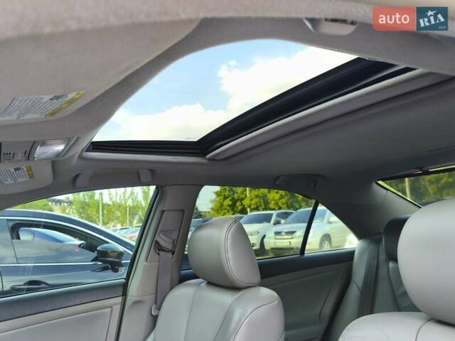 Серый Тойота Камри, объемом двигателя 3.5 л и пробегом 219 тыс. км за 8750 $, фото 21 на Automoto.ua