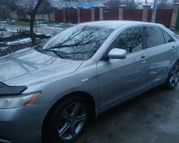 Серый Тойота Камри, объемом двигателя 3.46 л и пробегом 330 тыс. км за 8200 $, фото 5 на Automoto.ua