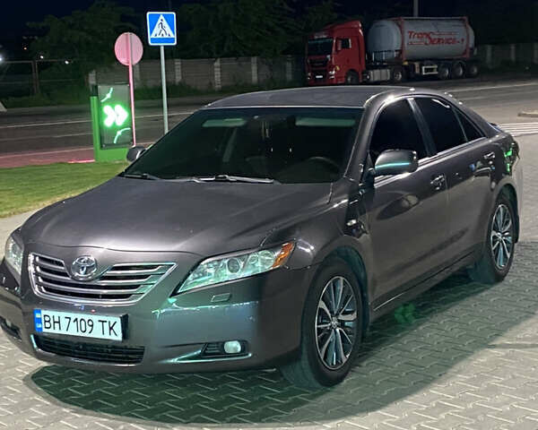 Серый Тойота Камри, объемом двигателя 2.36 л и пробегом 300 тыс. км за 9300 $, фото 8 на Automoto.ua