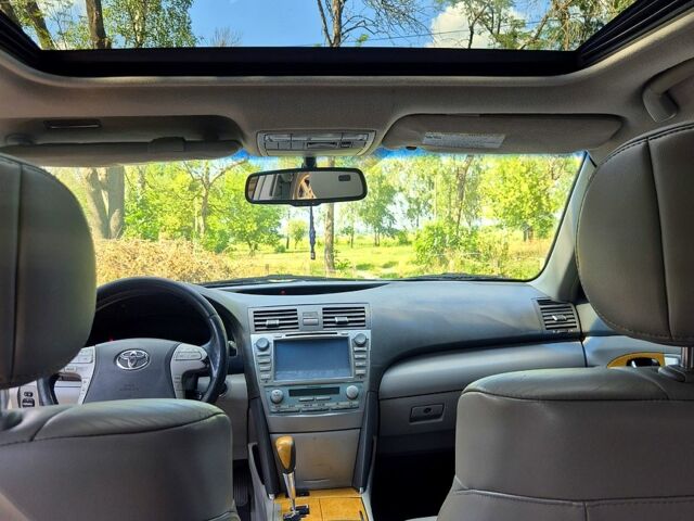 Серый Тойота Камри, объемом двигателя 3.5 л и пробегом 280 тыс. км за 7500 $, фото 8 на Automoto.ua