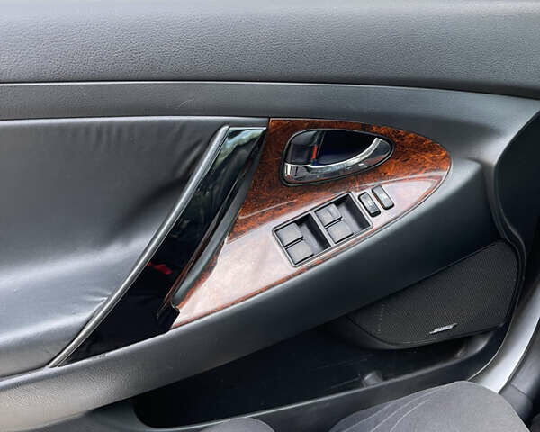Серый Тойота Камри, объемом двигателя 3.5 л и пробегом 374 тыс. км за 7300 $, фото 41 на Automoto.ua