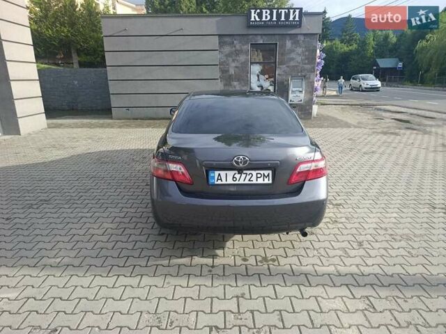 Сірий Тойота Камрі, об'ємом двигуна 2.36 л та пробігом 282 тис. км за 8600 $, фото 23 на Automoto.ua