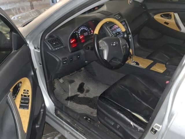 Тойота Камри 2006 в Днепре (Днепропетровске) на Automoto.ua Серый Тойота Камри, объемом двигателя 3.5 л и пробегом 277 тыс. км за 7900 $, фото 9 на Automoto.ua