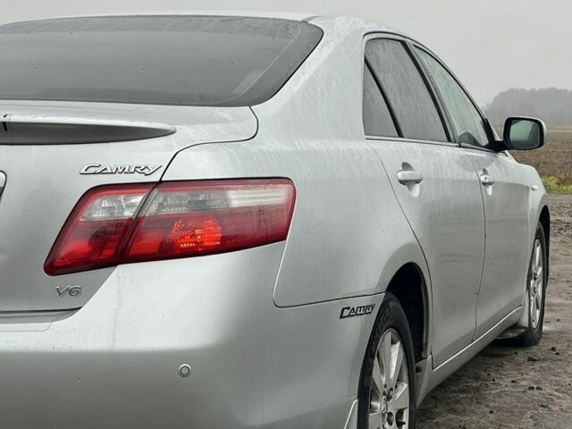 Сірий Тойота Камрі, об'ємом двигуна 3.5 л та пробігом 363 тис. км за 7999 $, фото 12 на Automoto.ua