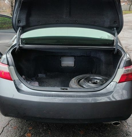 Серый Тойота Камри, объемом двигателя 2.4 л и пробегом 436 тыс. км за 8500 $, фото 4 на Automoto.ua