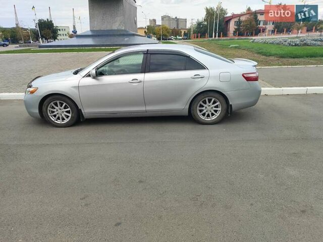 Сірий Тойота Камрі, об'ємом двигуна 2.36 л та пробігом 205 тис. км за 8700 $, фото 1 на Automoto.ua