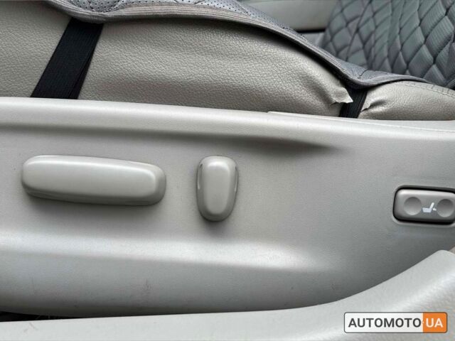 Серый Тойота Камри, объемом двигателя 3.5 л и пробегом 191 тыс. км за 9950 $, фото 9 на Automoto.ua