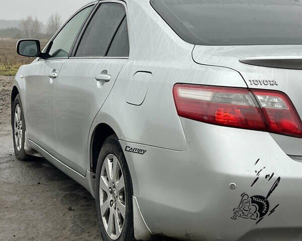 Сірий Тойота Камрі, об'ємом двигуна 3.46 л та пробігом 363 тис. км за 7999 $, фото 28 на Automoto.ua