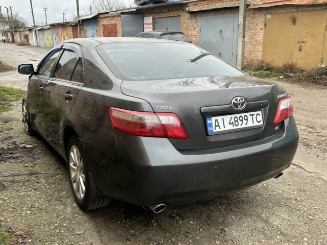 Серый Тойота Камри, объемом двигателя 3.5 л и пробегом 250 тыс. км за 4650 $, фото 4 на Automoto.ua