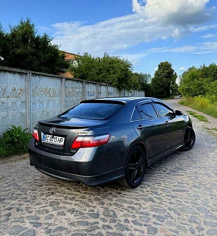 Серый Тойота Камри, объемом двигателя 3.5 л и пробегом 0 тыс. км за 6700 $, фото 1 на Automoto.ua