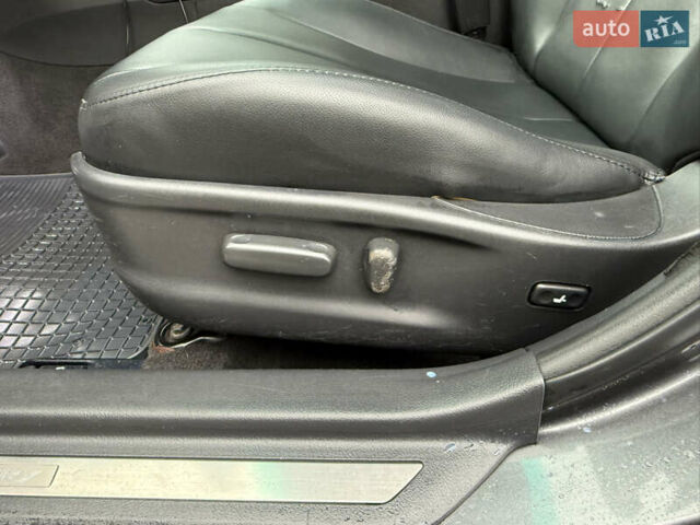 Сірий Тойота Камрі, об'ємом двигуна 3.46 л та пробігом 260 тис. км за 8800 $, фото 10 на Automoto.ua