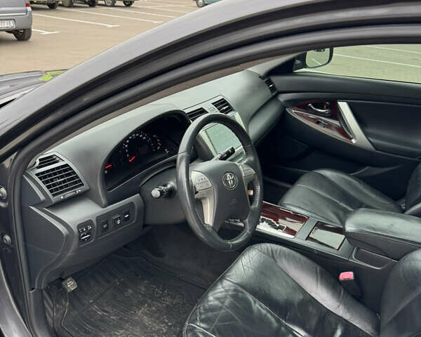 Тойота Камри 2006 в Прилуках на Automoto.ua Серый Тойота Камри, объемом двигателя 2.4 л и пробегом 340 тыс. км за 8000 $, фото 17 на Automoto.ua