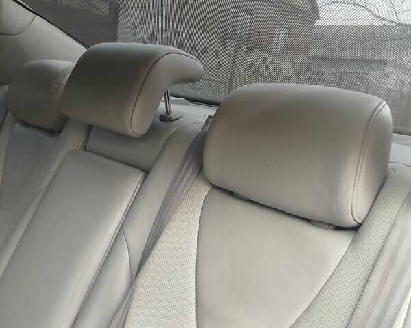 Сірий Тойота Камрі, об'ємом двигуна 3.5 л та пробігом 323 тис. км за 8000 $, фото 5 на Automoto.ua