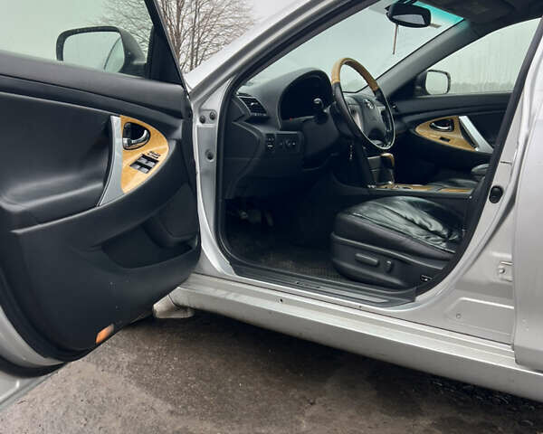 Сірий Тойота Камрі, об'ємом двигуна 3.46 л та пробігом 363 тис. км за 7999 $, фото 41 на Automoto.ua