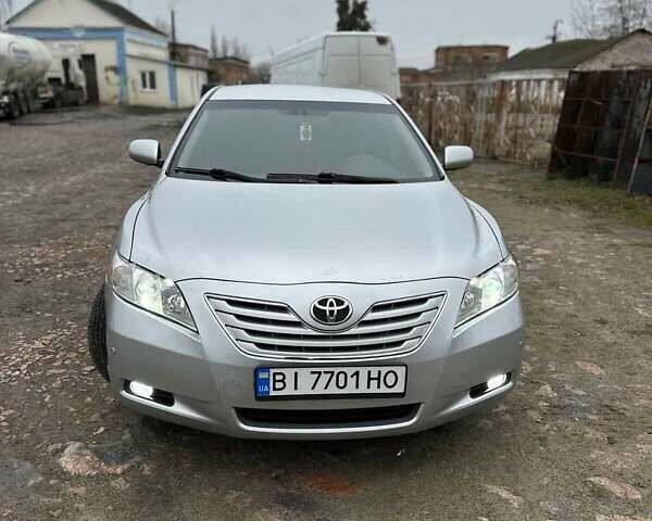 Сірий Тойота Камрі, об'ємом двигуна 3.5 л та пробігом 380 тис. км за 9300 $, фото 3 на Automoto.ua