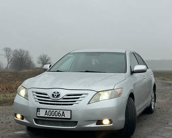 Сірий Тойота Камрі, об'ємом двигуна 3.46 л та пробігом 363 тис. км за 7999 $, фото 7 на Automoto.ua