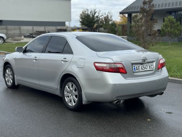 Тойота Камри 2006 в Днепре (Днепропетровске) на Automoto.ua Серый Тойота Камри, объемом двигателя 3.5 л и пробегом 220 тыс. км за 8500 $, фото 3 на Automoto.ua