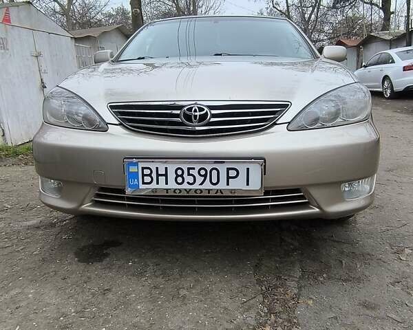 Сірий Тойота Камрі, об'ємом двигуна 2.36 л та пробігом 190 тис. км за 8100 $, фото 7 на Automoto.ua