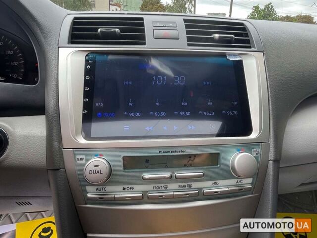 Серый Тойота Камри, объемом двигателя 3.5 л и пробегом 191 тыс. км за 9950 $, фото 12 на Automoto.ua