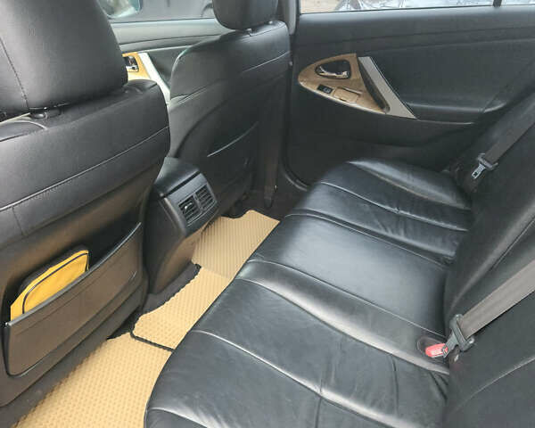 Серый Тойота Камри, объемом двигателя 3.46 л и пробегом 450 тыс. км за 7800 $, фото 9 на Automoto.ua