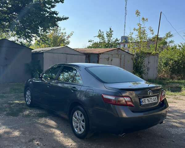 Серый Тойота Камри, объемом двигателя 3.5 л и пробегом 293 тыс. км за 7950 $, фото 5 на Automoto.ua