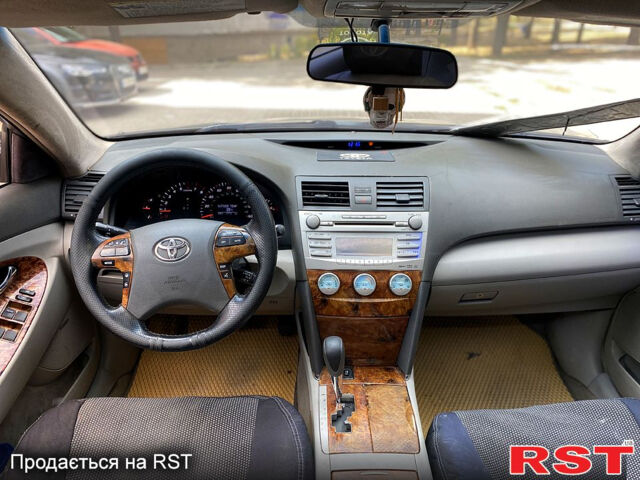 Серый Тойота Камри, объемом двигателя 2.4 л и пробегом 270 тыс. км за 4500 $, фото 8 на Automoto.ua