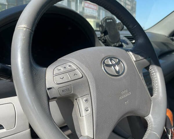 Серый Тойота Камри, объемом двигателя 3.5 л и пробегом 278 тыс. км за 8300 $, фото 13 на Automoto.ua