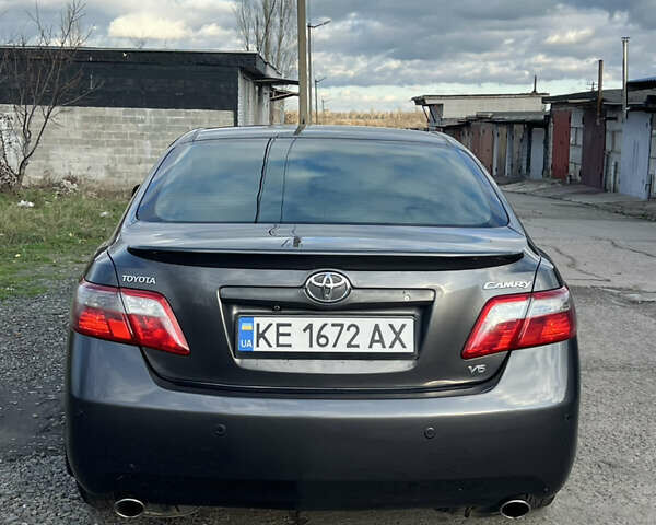 Серый Тойота Камри, объемом двигателя 3.5 л и пробегом 293 тыс. км за 7600 $, фото 9 на Automoto.ua