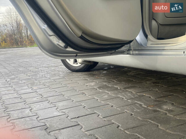 Тойота Камри 2006 в Полтаве на Automoto.ua Серый Тойота Камри, объемом двигателя 2.36 л и пробегом 147 тыс. км за 8700 $, фото 19 на Automoto.ua