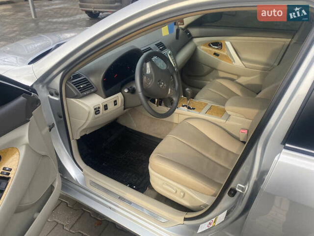 Тойота Камри 2006 в Полтаве на Automoto.ua Серый Тойота Камри, объемом двигателя 2.36 л и пробегом 147 тыс. км за 8700 $, фото 12 на Automoto.ua