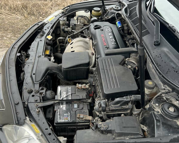 Серый Тойота Камри, объемом двигателя 2.36 л и пробегом 230 тыс. км за 9200 $, фото 17 на Automoto.ua