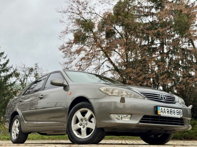 Серый Тойота Камри, объемом двигателя 3 л и пробегом 208 тыс. км за 8999 $, фото 3 на Automoto.ua