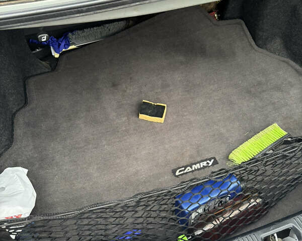 Серый Тойота Камри, объемом двигателя 2.36 л и пробегом 250 тыс. км за 7500 $, фото 6 на Automoto.ua