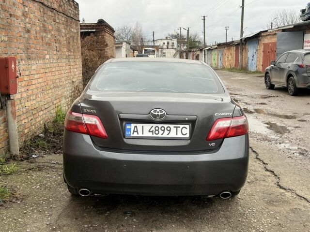 Серый Тойота Камри, объемом двигателя 3.5 л и пробегом 250 тыс. км за 4650 $, фото 3 на Automoto.ua