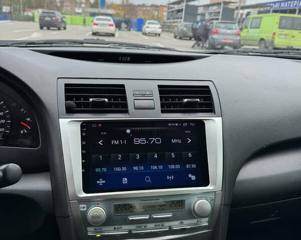 Тойота Камри 2006 в Прилуках на Automoto.ua Серый Тойота Камри, объемом двигателя 2.4 л и пробегом 340 тыс. км за 8000 $, фото 14 на Automoto.ua