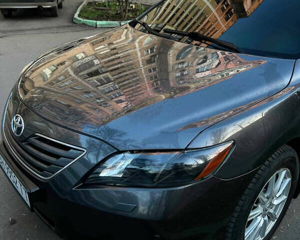 Серый Тойота Камри, объемом двигателя 2.4 л и пробегом 200 тыс. км за 7500 $, фото 4 на Automoto.ua